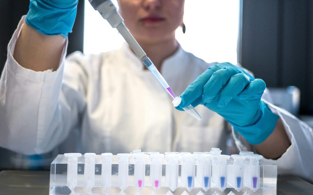 La FDA da vía rápida a una terapia que investiga con células derivadas de sangre de cordón en ELA